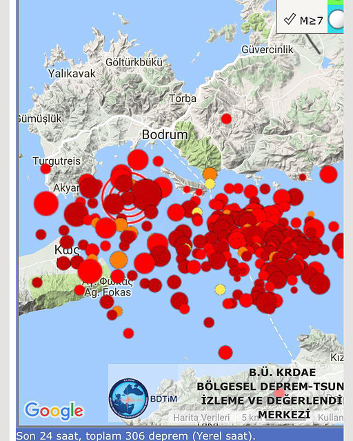 Look at all those aftershocks - they'd had 425 since then!!!