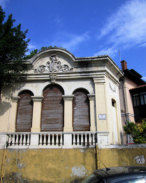 Old Villa, Comillas