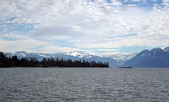 Panorama der Schweizer und Französischen Alpenkette am Genfersee