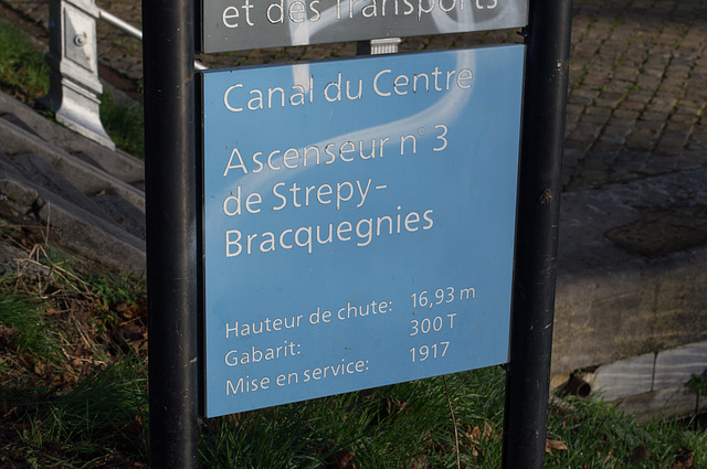 Belgium Canal du Centre historic lift #3 (#0248)