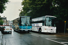 Whippet Coaches N654 EWJ and Express Travel Services L706 PHE in Cambridge – 6 Aug 2001 (475-08)