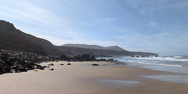 Plage sauvage/ Wild beach