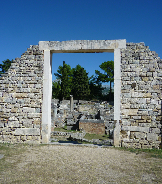 Doorway into the Manastirine