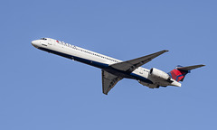 Delta Air Lines McDonnell Douglas MD-90 N950DN