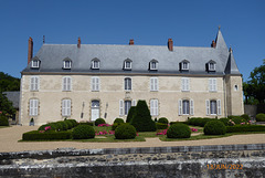 le château de HAUTERIVES (Mayenne)