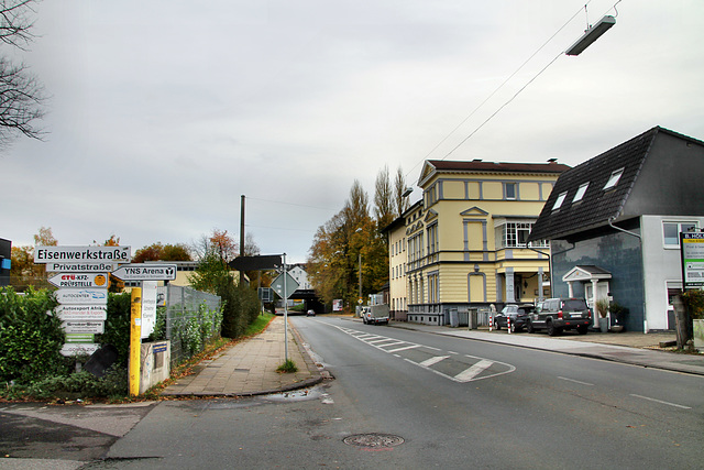 B438 Hattinger Straße (Schwelm) / 31.10.2021