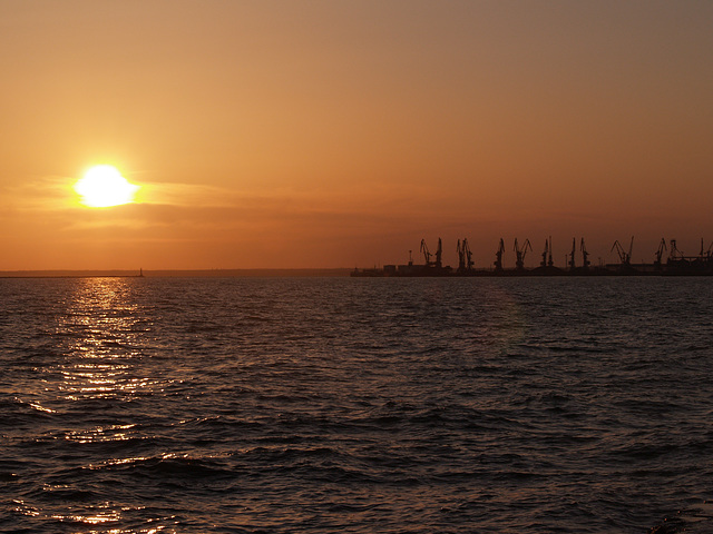 Закат на Азовском Море / Sunset on the Azov Sea