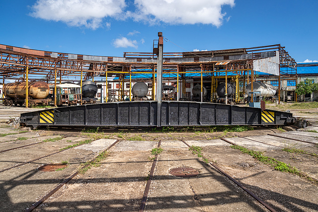 abandoned roundhouse - turntable