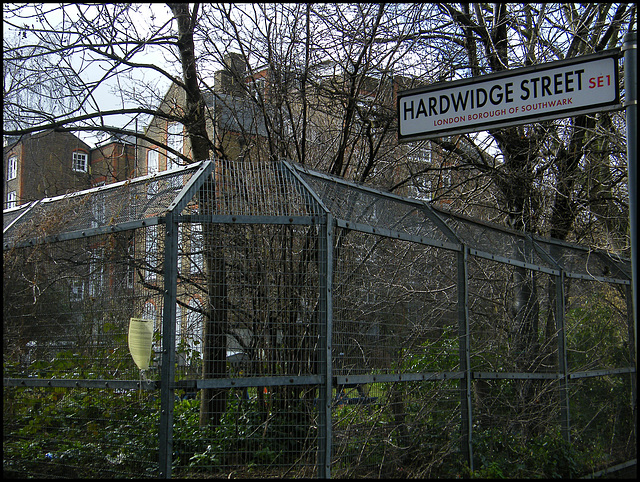 Hardwidge Street sign