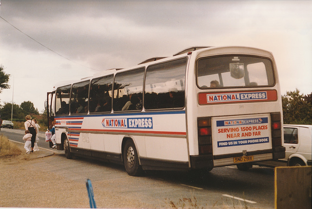 Wessex (National Express contractor) 291 (SND 291X) at Red Lodge - 20 Aug 1988