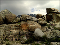 Sierra de La Cabrera, granite. PLEASE STAY, DON'T RUN AWAY (ESPECIALLY NOW)!!!