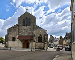 Saint-Pierre-le-Moûtier  -  Saint-Pierre