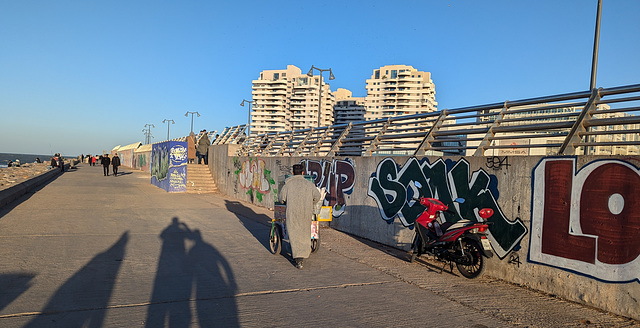 Un vendeur de chip en vue droit devant !