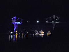 Nord-Ostsee-Kanal und Rendsburger Hochbrücke bei Nacht