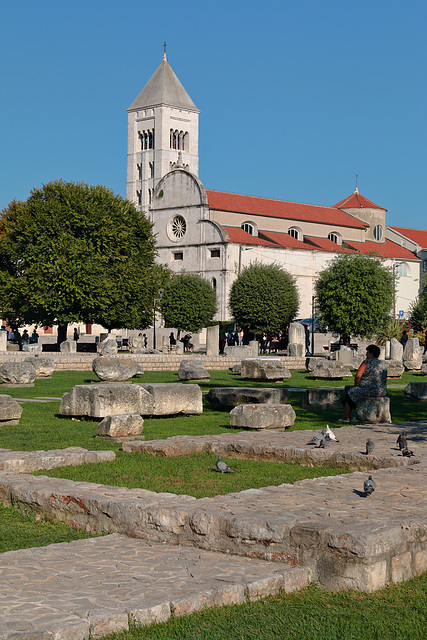 Zadar - Blick über's Forum  zur Kirche und Kloster der Hl. Maria
