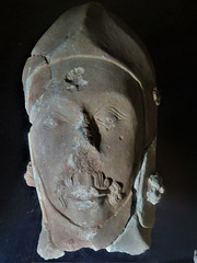 torre abbey, devon, c15 knight tomb effigy fragments   (1)