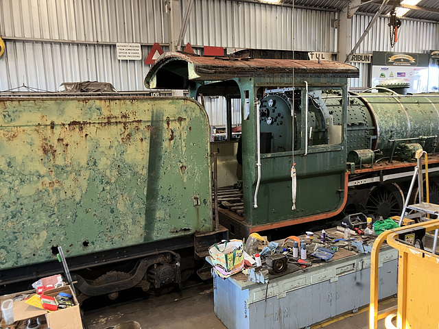 Loco and Tender Reunited 1086          0866