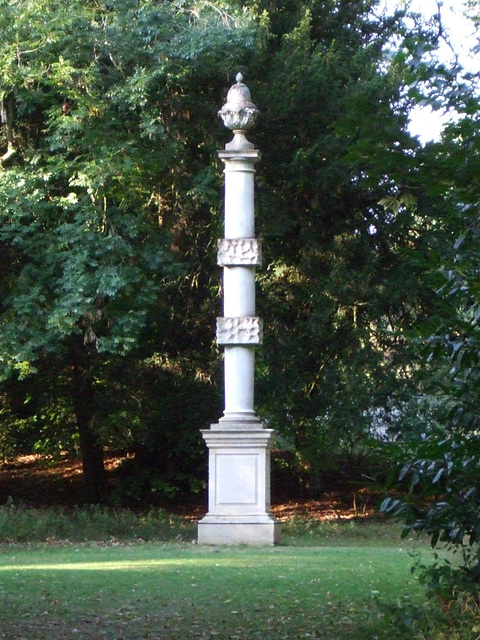 Wrest Park: Capability Brown column 2011-10-03