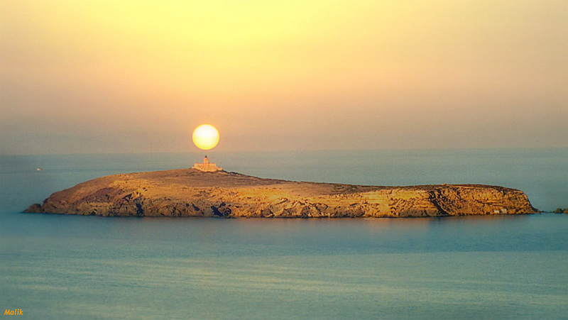 Le phare de Jijel au couchant.