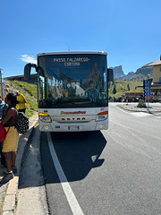 Dolomitibus 440 (FR 875 MV) at Passo Falzarego - 20 Aug 2023 (JLS17) (Photo courtesy of Jane Slater)