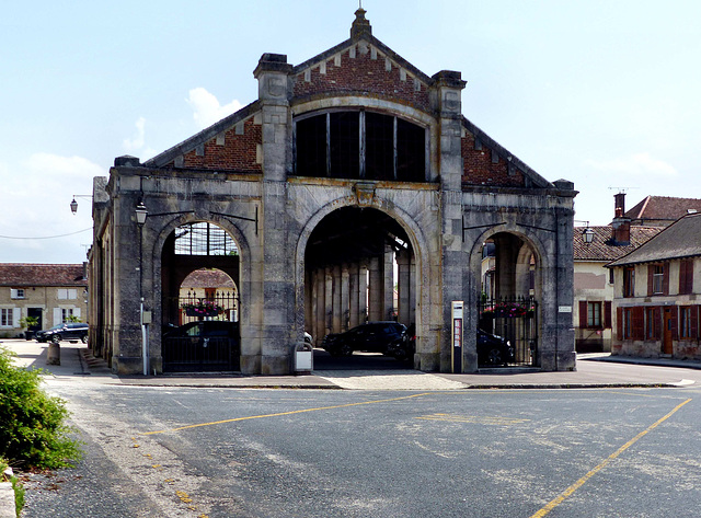 Dienville - Halles