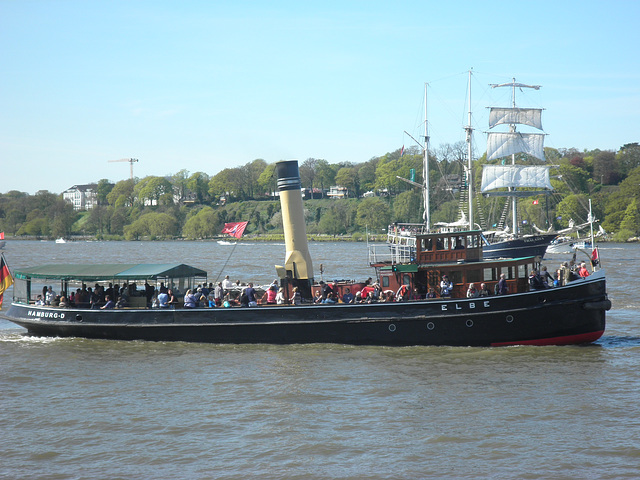 Dampfeisbrecher ELBE