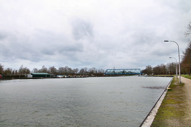 Wesel-Datteln-Kanal bei der Schleusengruppe Datteln-Natrop / 19.02.2022