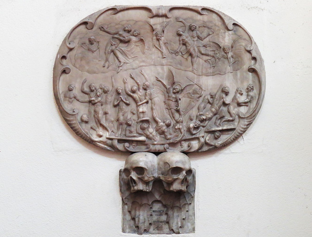 st petrock, exeter, tomb,memorial to jonathan and elizabeth ivie, +1717 and 1698, with doom by john weston