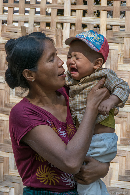 Zwischehalt in der Nähe von Myinmu am Irrawaddy - P.i.P.  (© Buelipix)