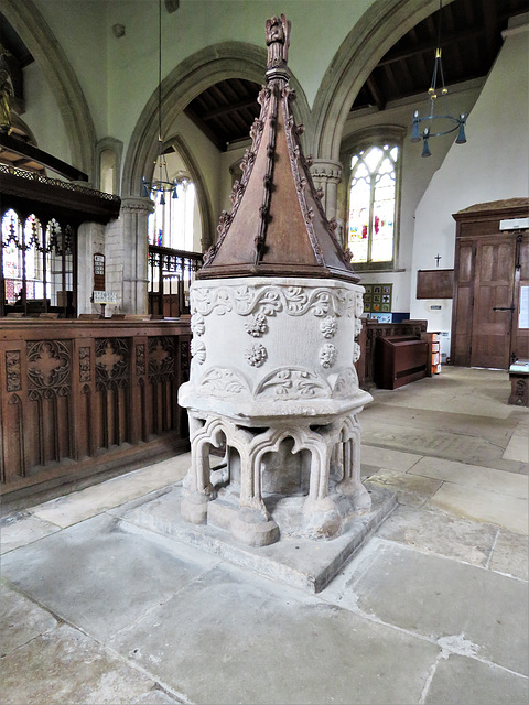 barnack church, hunts  (48) c13 font