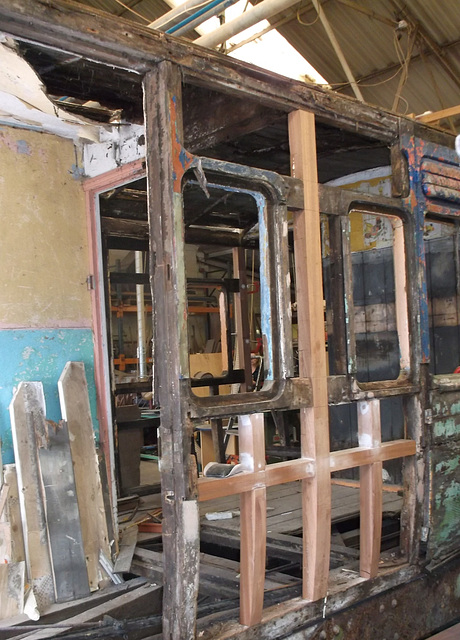 NER 7cmpt - side repaired