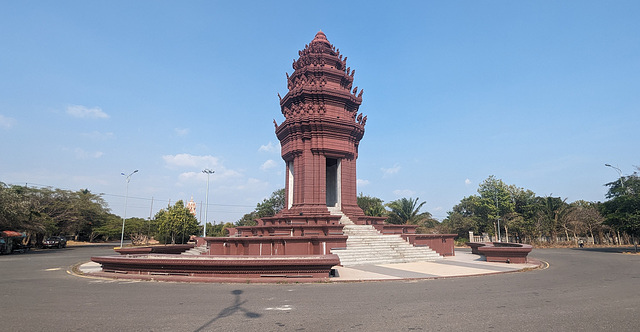 Rond-point de culte / Religious roundabout