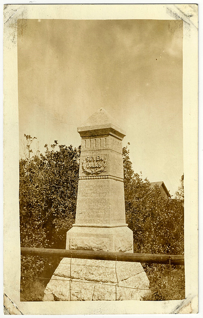 WP1945 WPG - (SEVEN OAKS MONUMENT)