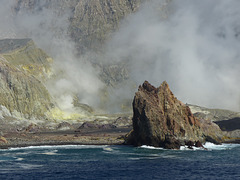 Whakaari/White Island (33) - 25 February 2015