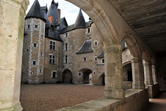 Galerie du château de Fougères-sur-Bièvre