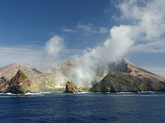 Whakaari/White Island (34) - 25 February 2015