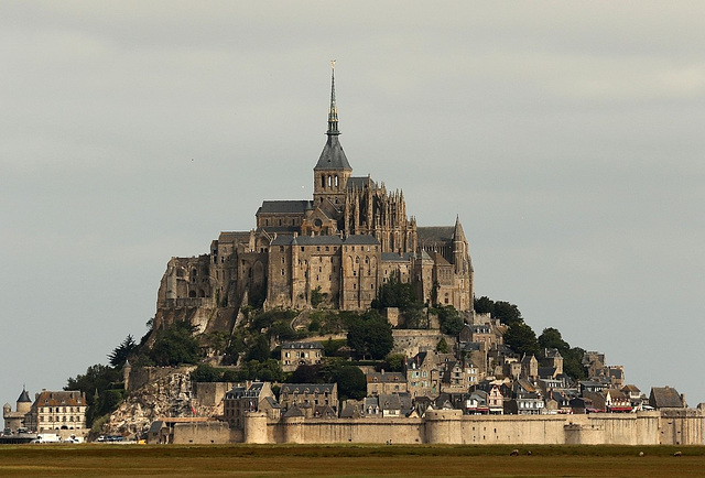 un classique : le mont saint michel !!