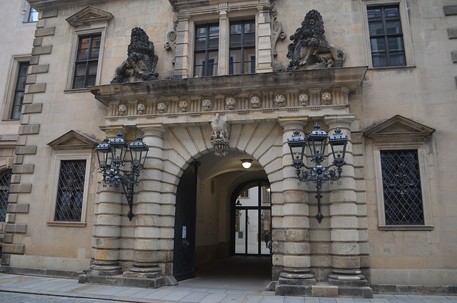 Dresden, Architecture of Schloßstraße