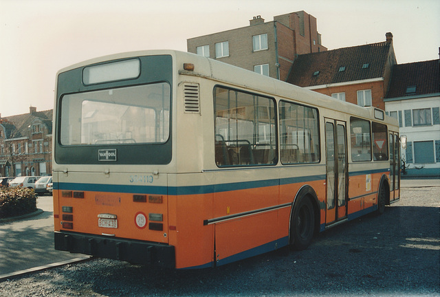 (De Lijn contractor) Maurice Parmentier 364119 (BCH 439) in Roeselare – 5 Feb 1996