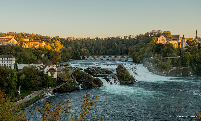 Rheinfall mit sehr wenig Wasser