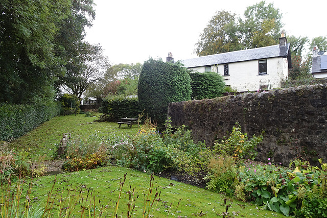 Old Weaver's Cottage Garden