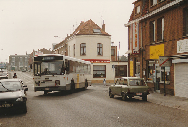 (De Lijn contractor) Emiel Lenoir 302110  (KEH 538) at Le Bizet - 25 Mar 1996