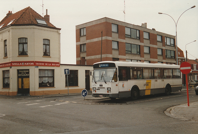 (De Lijn contractor) Emiel Lenoir 302110  (KEH 538) at Le Bizet - 25 Mar 1996