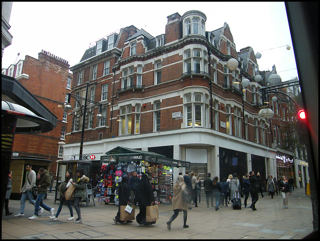 Balderton Street corner