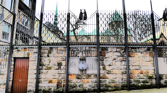 Zaun am Essener Dom (Münster)