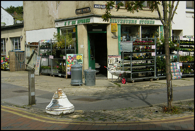 bell bollard