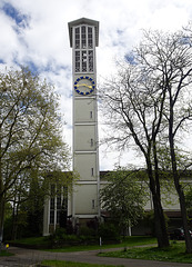 Glockenturm der Markuskirche in Bern