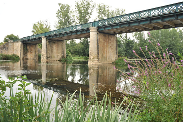 Le pont sur l'Anglin à Ingrandes