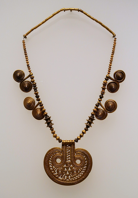 Gold necklace found in an early barrow