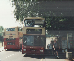 East Kent Road Car Co 7782 (F782 KKP) and 7685 (SKL 685X) - 30 June 1995 (Ref 274-13)